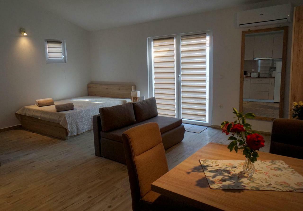 Apartments Sanja يزيرا المظهر الخارجي الصورة